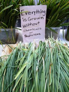 675px-sign_at_the_sonoma_farmers_market_-_stierch